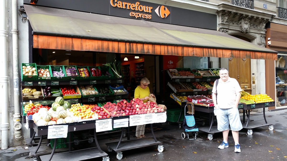 Carrefour Express Paris Sai...