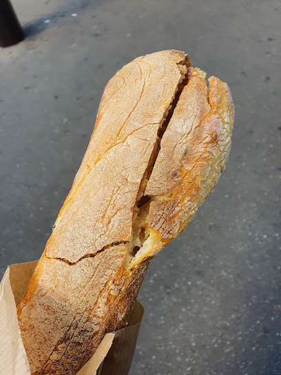 Boulangerie E Pastisere Del...