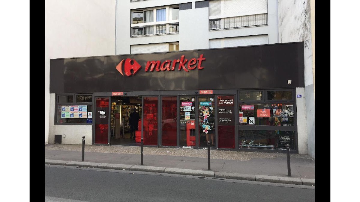 Carrefour Market Paris Procession