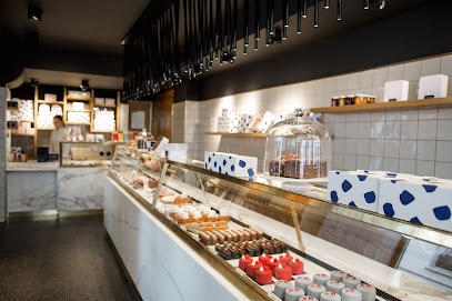 La Pâtisserie Cyril Lignac...