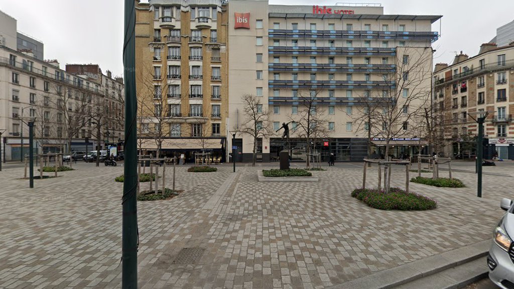 EK CLICHY