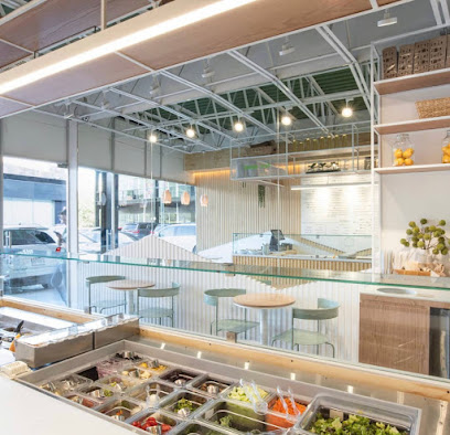 Saladbar Green is better