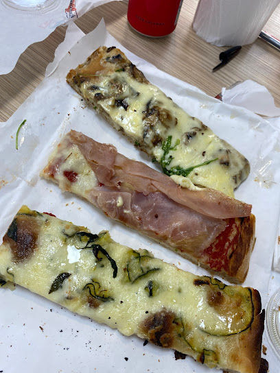 Pizza Di Loretta - Roquette