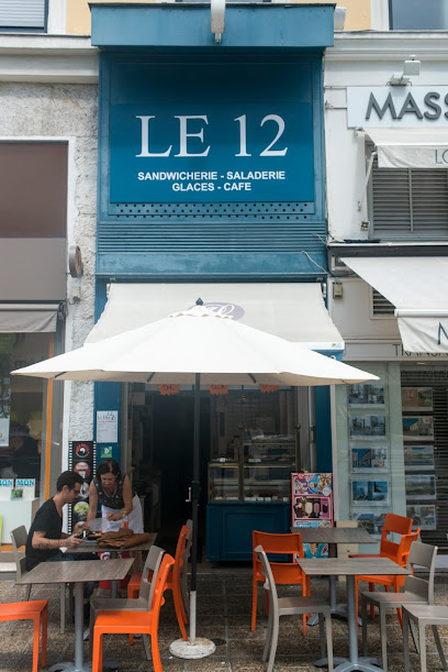 Le 12