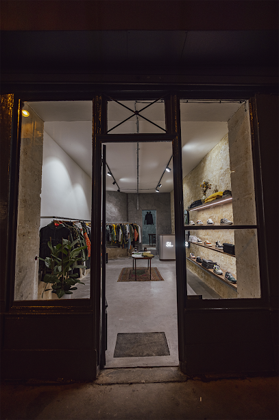 SL SUPPLY PARIS