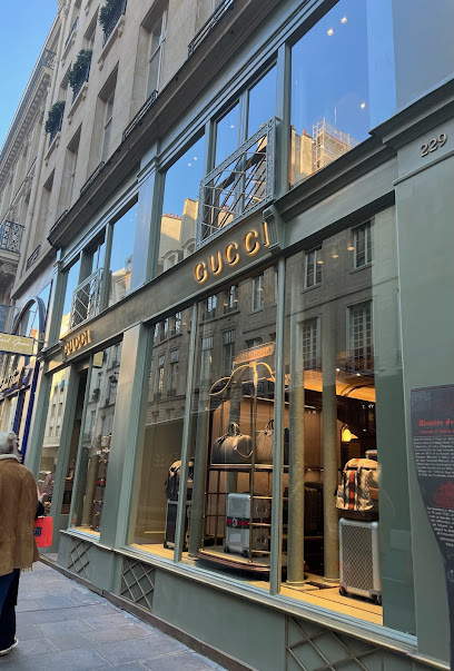 Gucci