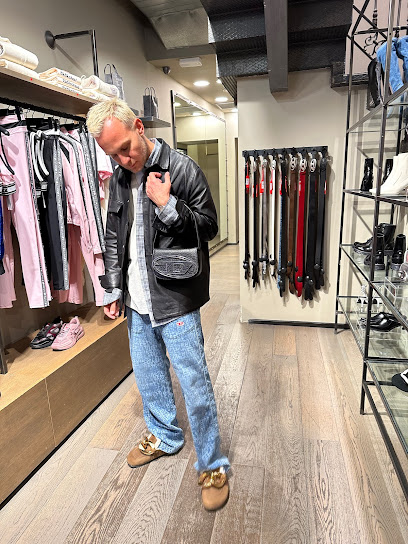 DIESEL STORE PARIS BHV