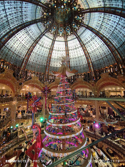 DIOR Paris Galeries Lafayette