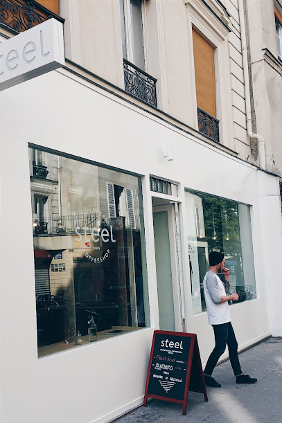Steel cyclewear & coffee shop