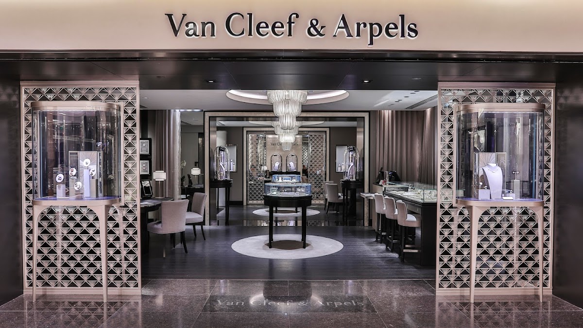 Van Cleef & Arpels (Paris -...