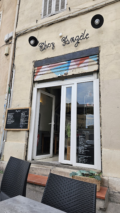 Chez Angèle